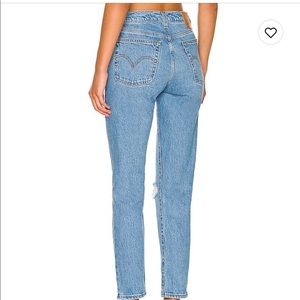 Levi’s Wedgie Icon Fit in Authentically Yours Size 25